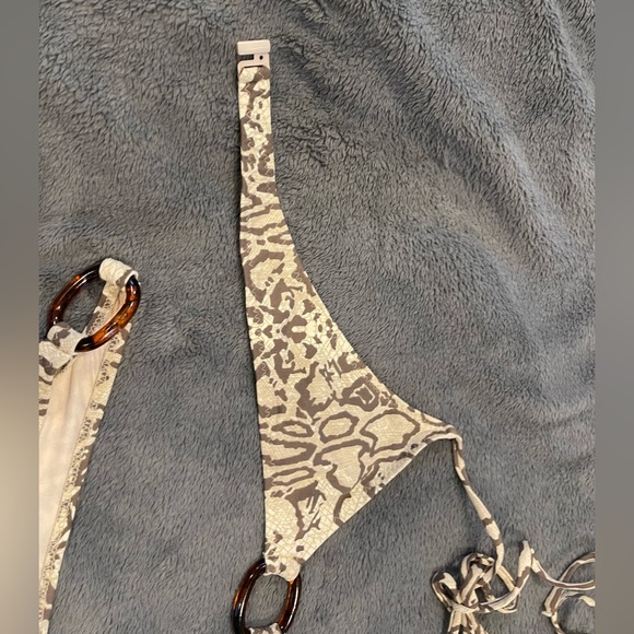 Odabash string bikini top - Picture 8 of 8